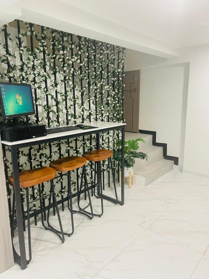 Nona Hotel, Bangkok Makkasan Exteriör bild