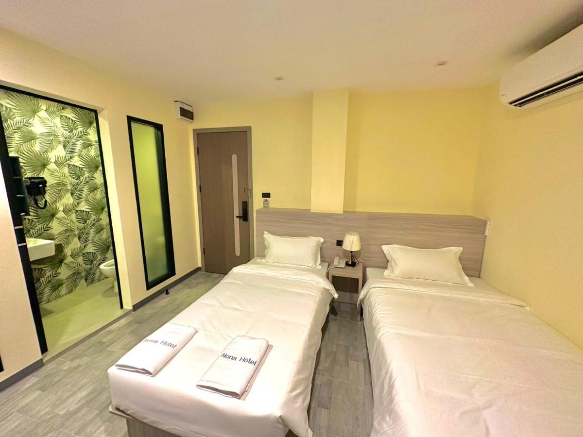 Nona Hotel, Bangkok Makkasan Exteriör bild