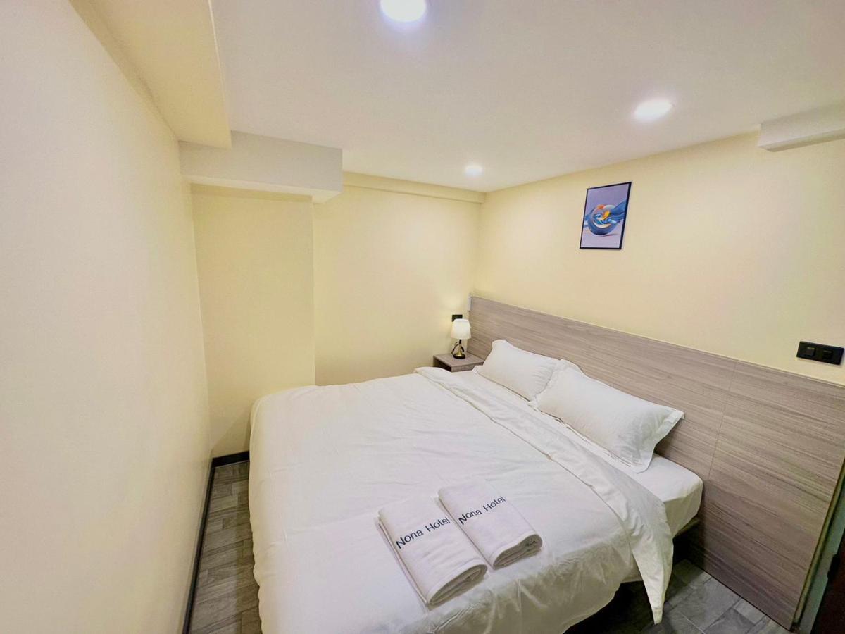 Nona Hotel, Bangkok Makkasan Exteriör bild